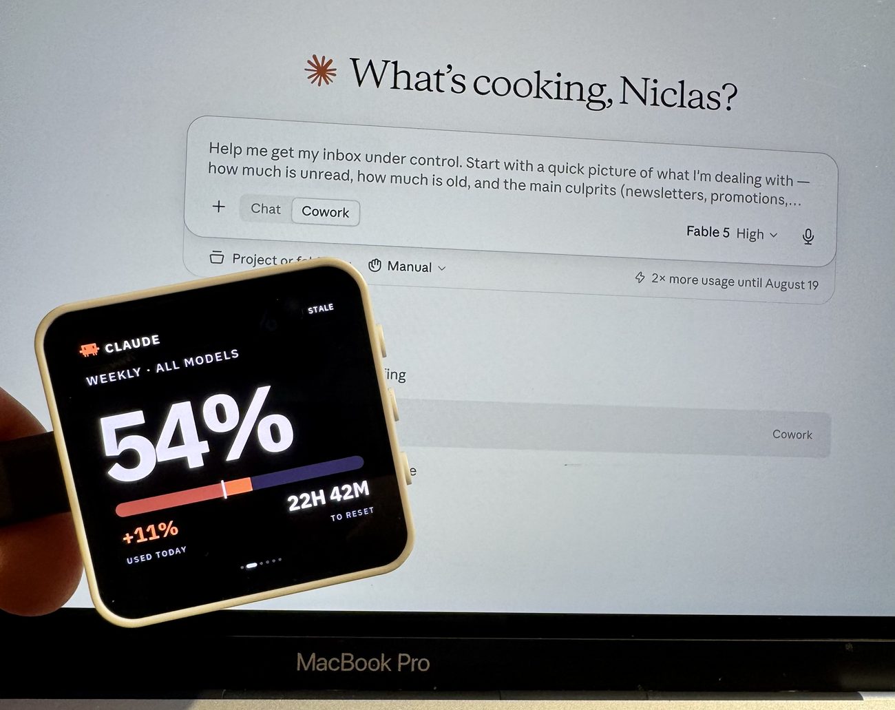 The panel showing Claude weekly across all models at 54 percent